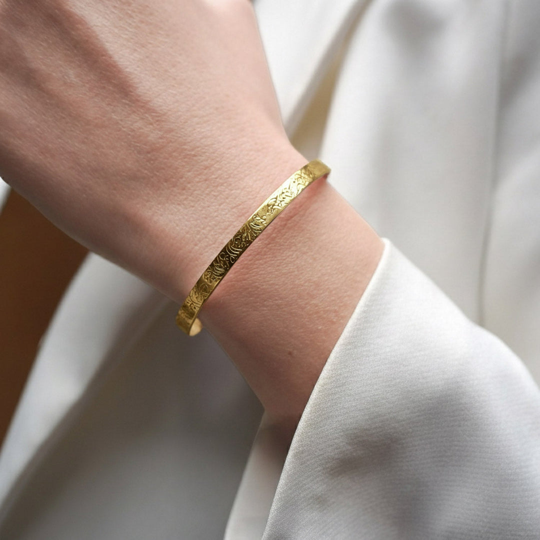 Ayatul Kursi Written Silver Cuff Bracelet - WAMT076