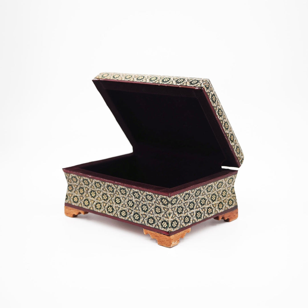 Handmade Hatem-Inlaid Wooden Decorative Box – WAAH155