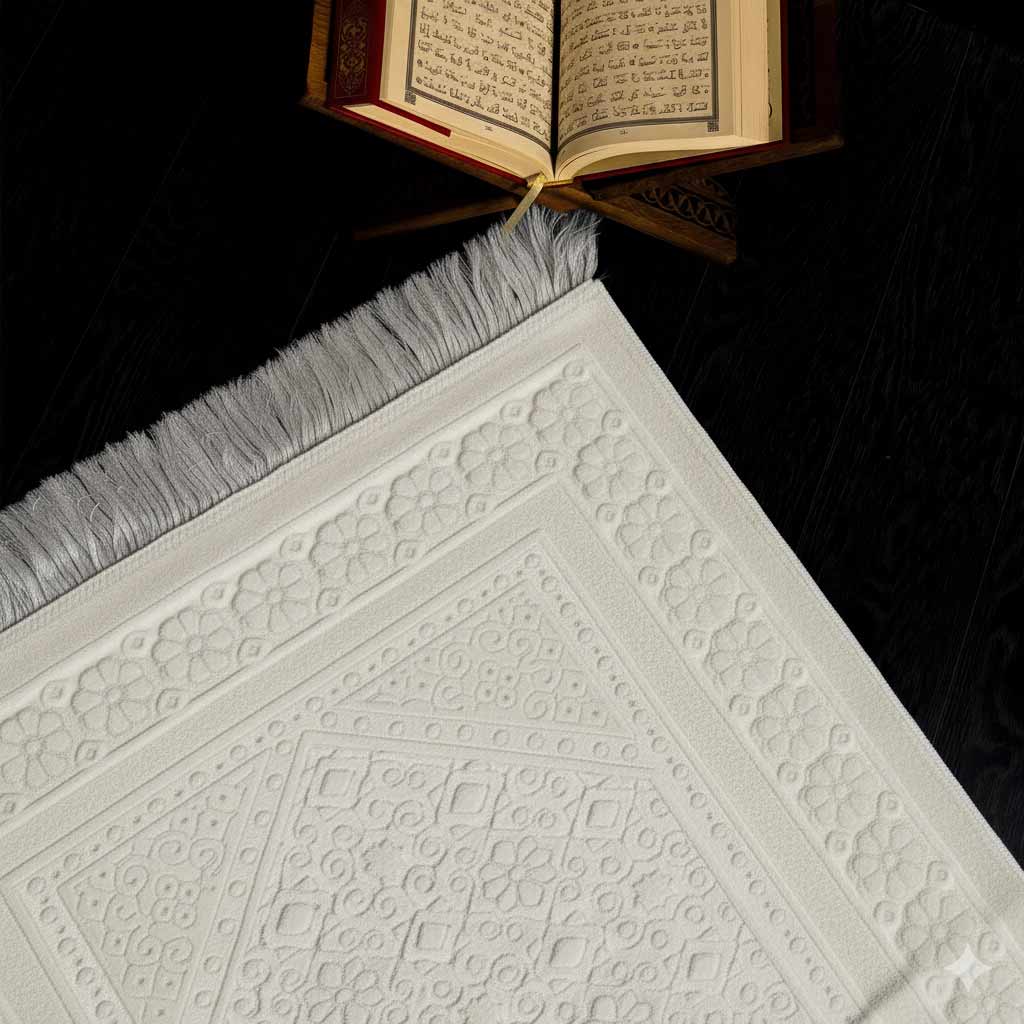 Special Gift Set (Prayer Rug, Quran, Silver Necklace and Bracelet) - WABOX002
