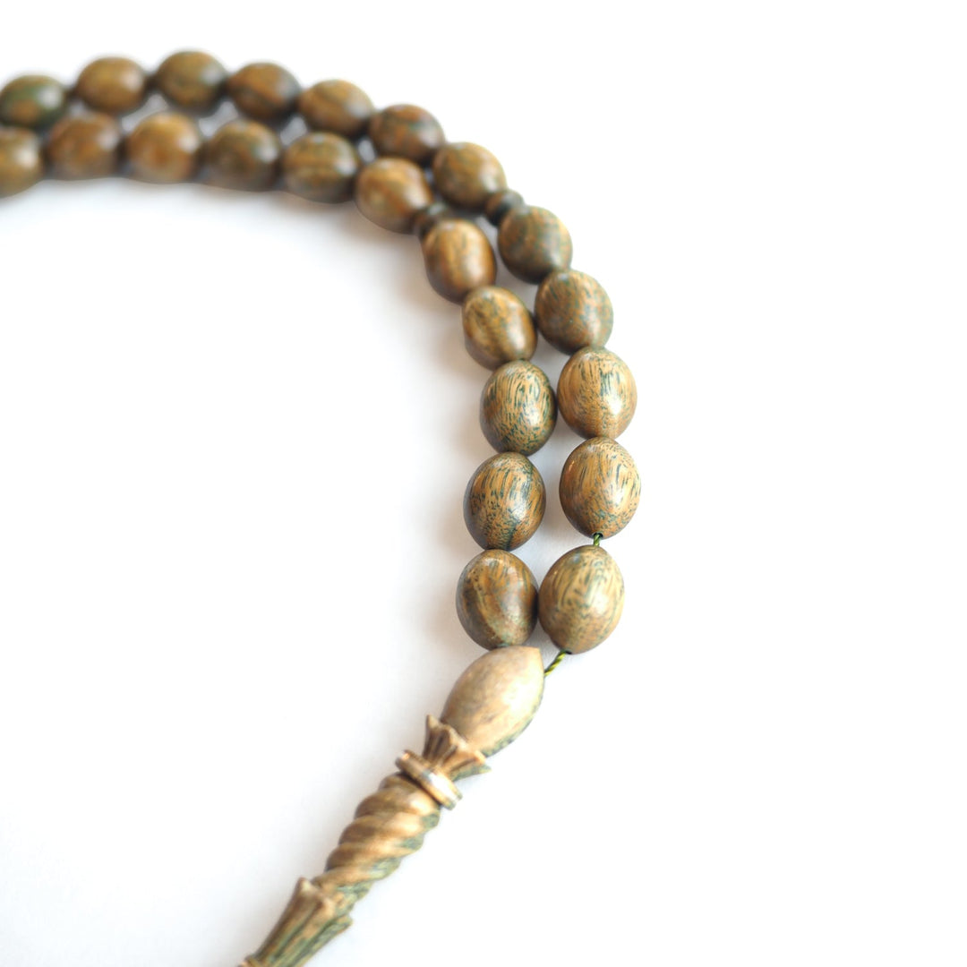 Green Rosewood Tasbeeh with Hand-Carved Imam & Hitame, Silver Wrap Workmanship, Hand-Polished – WATD231